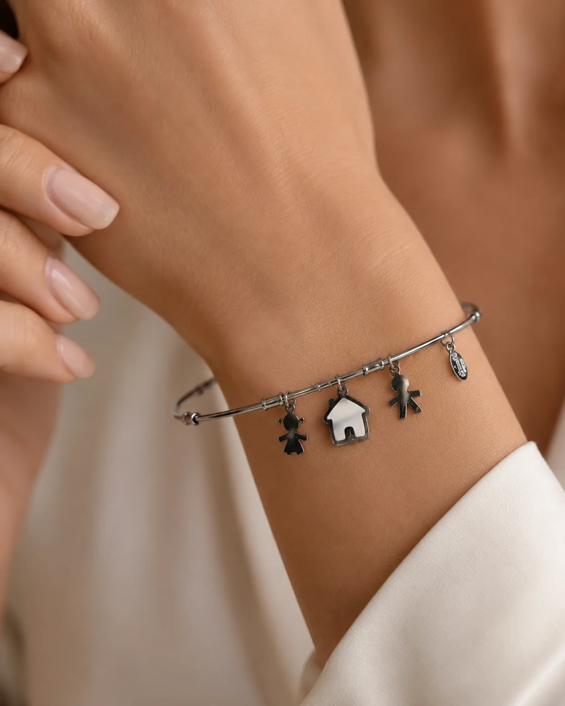 Bracciale rigido in oro bianco 18 kt