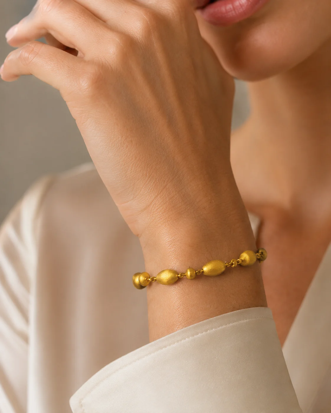 Bracciale rigido in oro giallo 18 kt