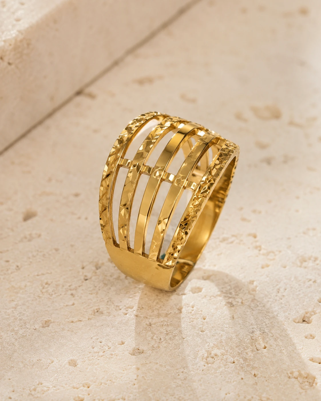 Anello in oro giallo 18 kt