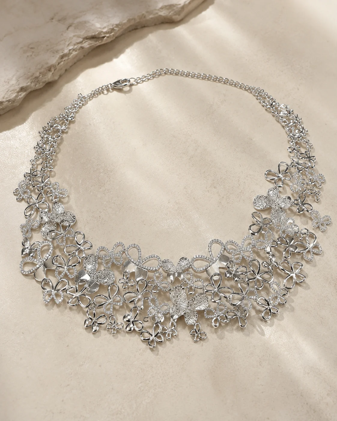 Collier in argento con zirconi e pietra di luna