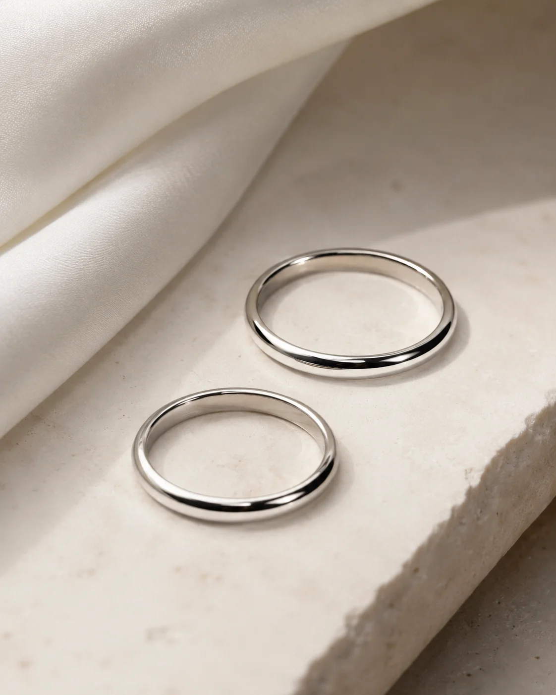 Fedi classiche con finitura chiara