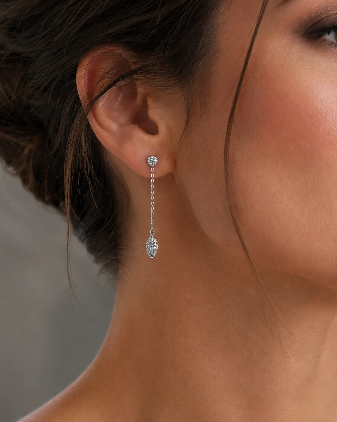 Orecchini pendenti in oro bianco 18 kt